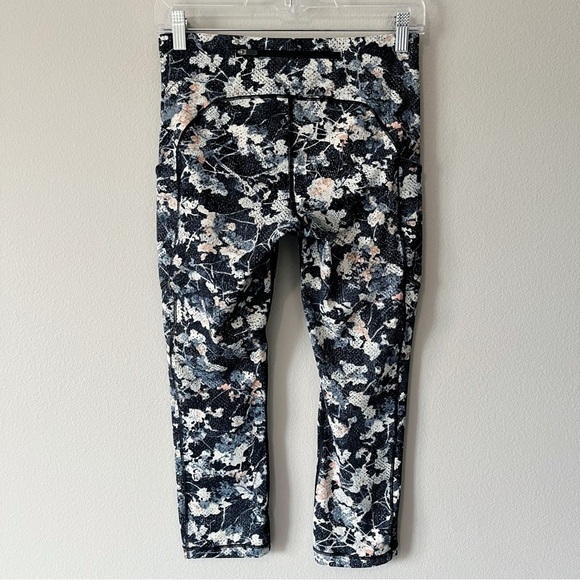 Lululemon Speed Up Crop *21” Legging Spring Bloom Floral Print Size 6 Women’s - Picture 5 of 11